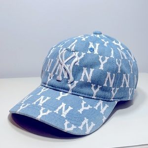 MLB Korea Women Street Cap & Hat